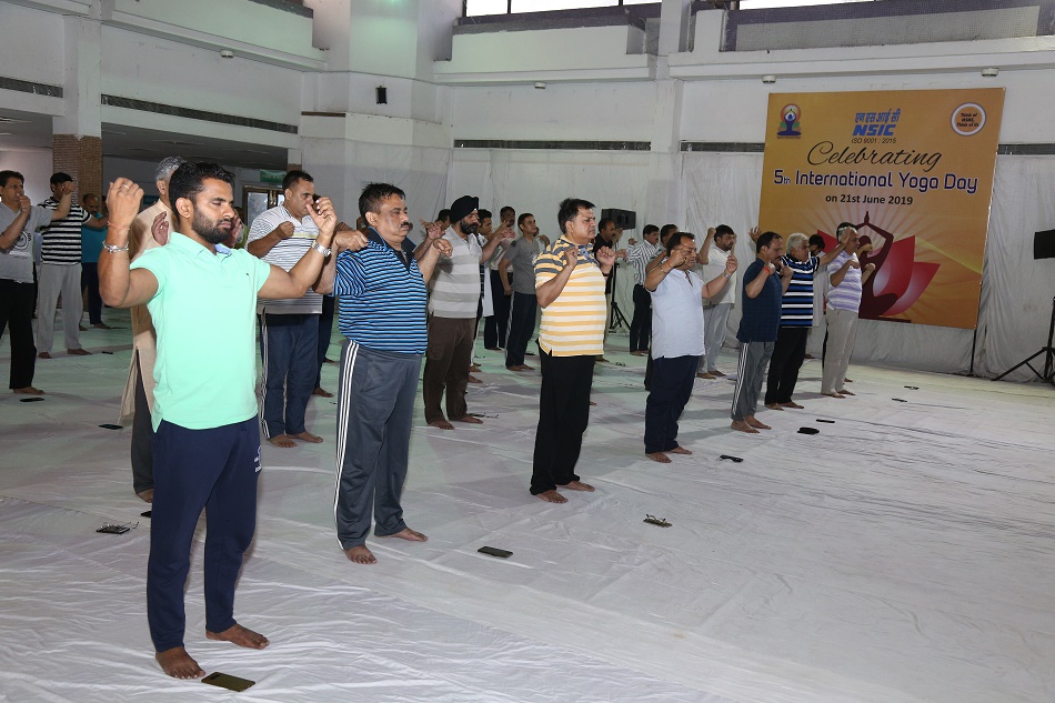 All NSIC offices across the country celebrated International   Yoga Day 2019 on 21st June 2019 from 7 AM to 8 AM with drill of the Common Yoga Protocol. The Yoga Sessions were held across the country in association with Industry Associations, Chamber of Commerce, Institutions, etc. The NSIC offices were also illuminated on the eve of IDY 2019 to commemorate the observance of 5th International Yoga Day 2019. 100 Officers/Staff participated in the Yoga session held at Corporate Office New Delhi.