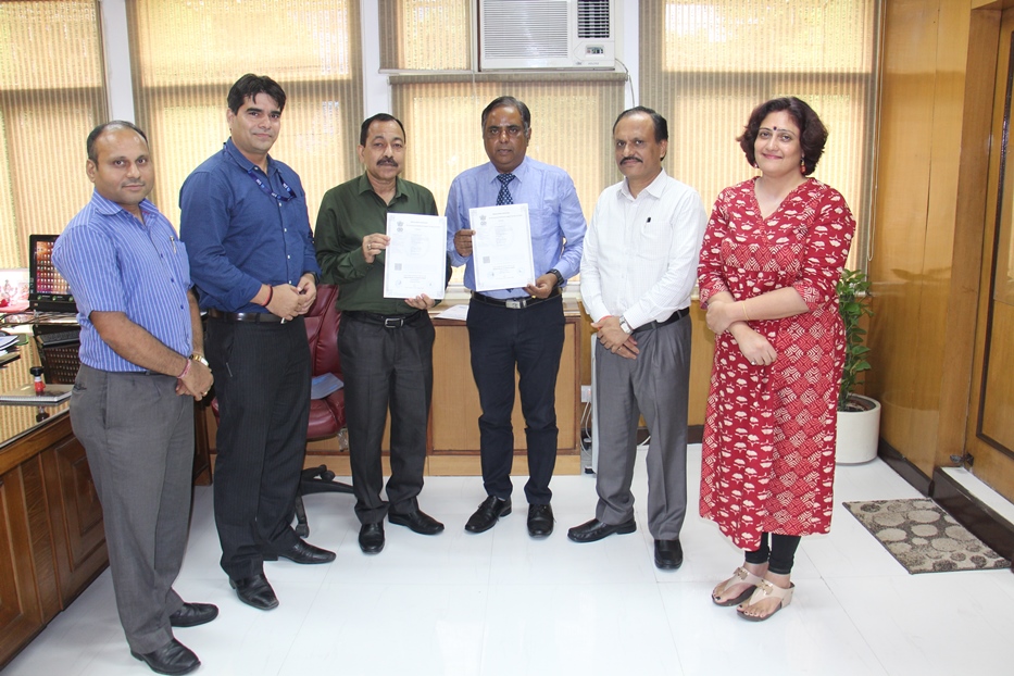 NSIC and STATE BANK OF INDIA have signed a Memorandum of Understanding (MOU)  on 5th August 2019. agreement to promote Credit facilitation  for sustainable development of MSMEs. The MOU was signed by Sh. A.K Mishra, General Manager (BT/FFC) of NSIC and Sh. Ved Prakash ,Deputy General Manager of STATE BANK OF INDIA in the presence of Sh. Gaurang Dixit, Director (Finance),NSIC.