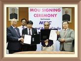 NSIC has entered into Memorandum of Understanding with Central Bank of India on 29th May, 2015 to strengthen its sustained endeavors towards facilitating credit under NSIC’s Bank Tie-up Scheme for Credit Facilitation to MSME Sector  for sustainable development of MSMEs in the country. The MoU was signed by Shri Rajan Trehan, General Manager (Finance), NSIC and Shri K. K. Taneja, Field General Manager, Central Bank of India in presence of  Shri Ravindra Nath, CMD, NSIC, Shri R. C. Lodha, ED, Central Bank of India and other officials from both sides.