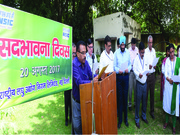 On the occasion of Sadbhavana Day, Shri P. Udayakumar, Director (P&M), NSIC along with all the NSIC employees took Sadbhavana Day Pledge. Speaking on the occasion, Shri P.Udayakumar, Director (P&M), NSIC stated that all employees should work harmoniously for creating an enhanced work place environment and better facilitation to MSME sector.<br/>