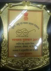Shri Giriraj Singh, Hon`ble Minister of MSME conferred NSIC Head office with 1st SWATCHTHA AWARDS 2017 under the most Cleanest Office. The Award was received by Shri P. Udayakumar, Director (P&M), NSIC. Also present on this occasion were Dr. Arun Kumar Panda, Secretary (MSME), Shri R. Iyer, Secretary, Ministry of Water Sanitation, Shri Ravindra Nath, CMD, NSIC, Shri Ram Mohan Mishra, AS&DC(MSME), Shri B. H. Anil Kumar, Joint Secretary (ARI), Ms. Alka Nangia Arora, Joint Secretary (MSME) and senior officers from NSIC and Ministry of MSME including Industry Association representatives. NSIC Branch Office (Peenya) was awarded for being the second most cleanest office.  
<br>
<br>
<a target="_blank"

href="https://www.facebook.com/NSICLTD/photos/pcb.1639199656118041/1639195086118498/?type=3&theater"><p align="right">Click here to view more Images</p></font></a> 



<p align="right">
<font color="#A9A9A9" align="right">Dec. 15, 2017 </font></p>
