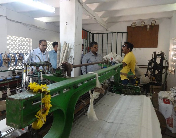 During his visit to  NSIC Branch Office, Puducherry on 20.10.2018, Shri Sudhir Garg, Chairman-cum-Managing Director, The National Small Industries Corporation Ltd.-NSIC also visited  "Shri Arohan", a manufacturing unit of "100% organic Cotton Fabric" by green technology (Solar Power).