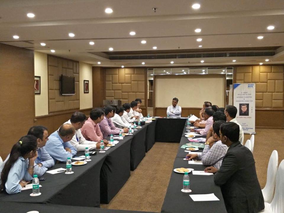 Shri Sudhir Garg, CMD, The National Small Industries Corporation Ltd.-NSIC during his visit to Jaipur interacted with the officers of  NSIC, Branch Office Jaipur, MSME DI, KVIC and reviewed their performance.
