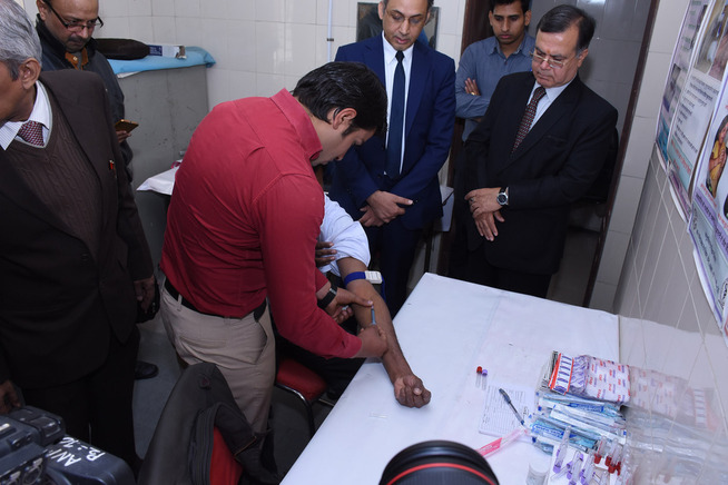 Shri Ravindra Nath,CMD,NSIC  inaugurated a free Diabetes/Hypertension related end-organ-damage screening camp for underprivileged high-risk diabetes patients,  organised by Diabetes  Care Foundation at Chattarpur Dispensary on 11th Feb 2018 . The camp, which will continue till 31st March, aims to provide underprivileged and high risk patients in the community free and easy access to advanced, state-of-the-art life saving diagnostic facilities. Speaking on the occasion Shri Ravindra Nath,CMD,NSIC stated that Diabetes  is No longer “a rich man’s disease”, the burden that diabetes places on poor patients is much higher than that on patients who are well off because of the complications it causes for other major organ system and such initiatives would go a long way in providing the much needed care.
