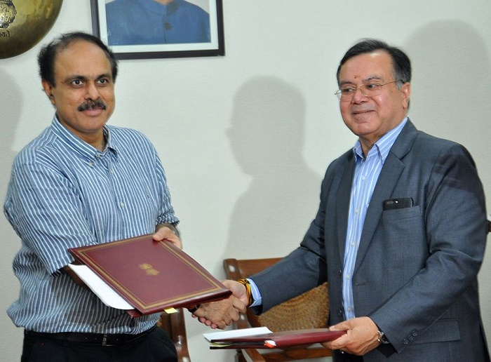 The National Small Industries Corporation Ltd.-NSIC signs the Memorandum of Understanding (MOU) with Ministry of Micro, Small and Medium Enterprises,Government of India for the year 2018-19. The MOU was signed by Shri Ravindra Nath, CMD, NSIC with Dr. A.K. Panda, Secretary, MSME, Govt. of India in the presence of Ms. Alka Nangia Arora, Joint Secretary, MSME, Dr. P.G.S. Rao, Director (MSME), Shri P. Udayakumar, Director (P&M), NSIC and Shri A.K. Mittal, Director (Finance), NSIC.